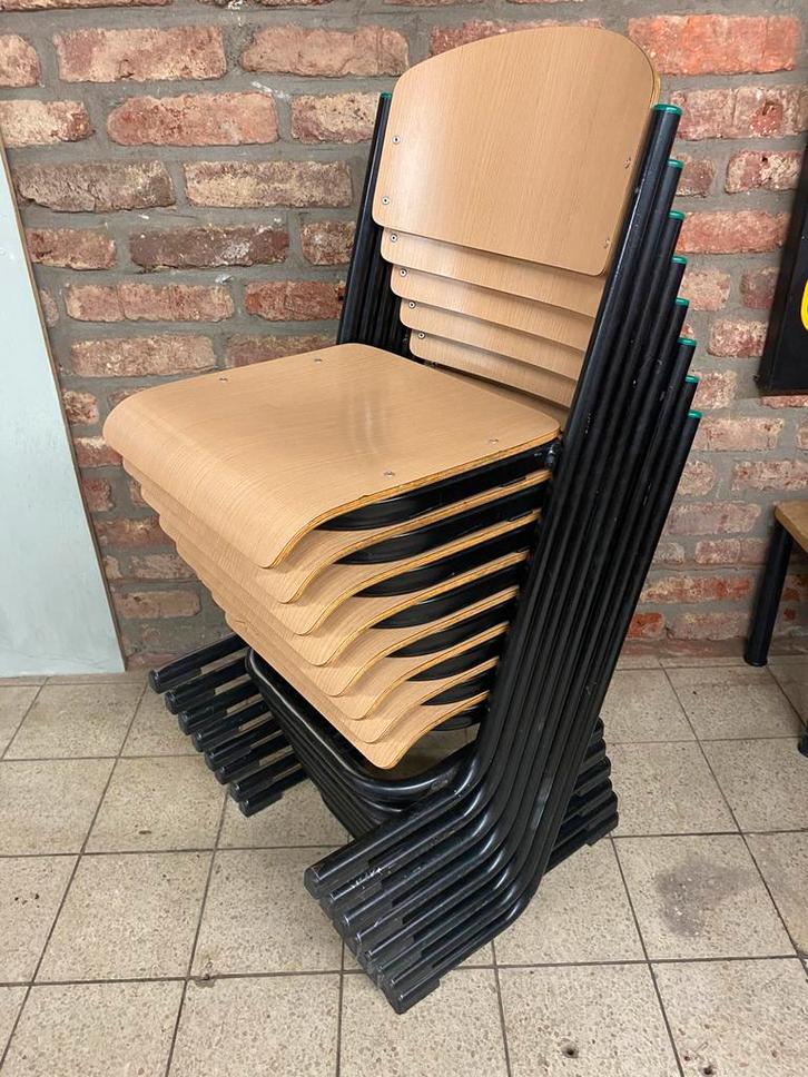 Vintage schoolstoel kantinestoel stapelbaar 41cm, Huis en Inrichting, Stoelen, Gebruikt, Zwart, Ophalen