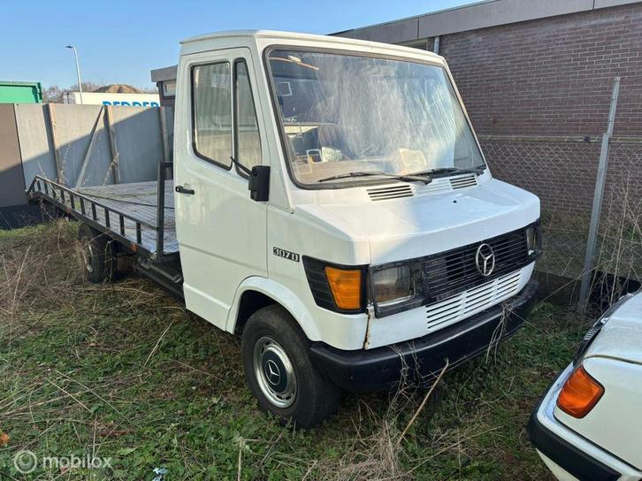 Mercedes 307D OPRIJWAGEN 1982 WEGENBELASTINGVRIJ, Auto's, Mercedes-Benz, Bedrijf, Te koop, Overige modellen, Diesel, Overige carrosserieën