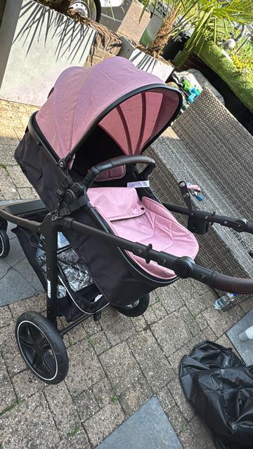 Leuke 3-1 kinderwagen nieuwe in doos, Kinderen en Baby's, Kinderwagens en Combinaties, Nieuw, Combiwagen, Overige merken, Luchtbanden