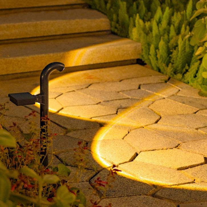 Outdoor staande Solar LED lamp / pad verlichting (warm wit), Huis en Inrichting, Lampen | Vloerlampen, Nieuw, Minder dan 100 cm