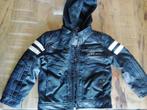 Zeer stoere jongens jas, nep leer maat 104, Kinderen en Baby's, Kinderkleding | Maat 104, Ophalen, Zo goed als nieuw, Jongen, Jas