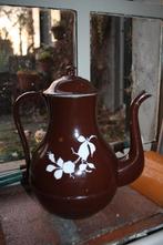 Mooie bordeaux rood theepot uitverkoop, Ophalen of Verzenden