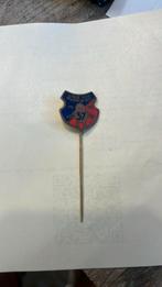 Zeldzame geëmailleerde speld Lous van Rijswijk rit 1953, Verzamelen, Ophalen of Verzenden, Zo goed als nieuw, Auto's