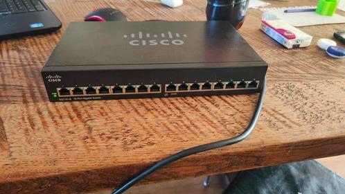 Cisco sg 110-16 switch, Computers en Software, Netwerk switches, Gebruikt, Ophalen of Verzenden