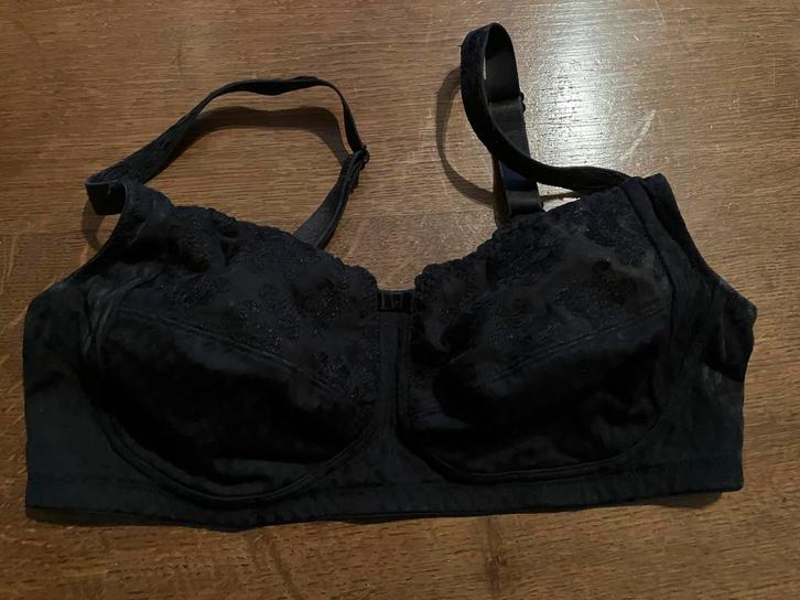 Amoena prothese bh 80B zwart met kant details, Kleding | Dames, Ondergoed en Lingerie, BH, Zwart, Ophalen of Verzenden