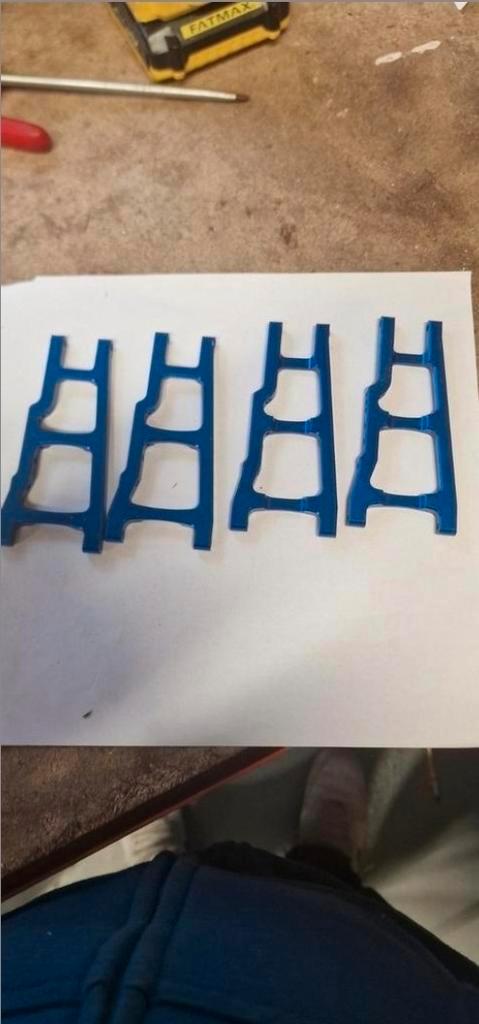 Metalen draagarmen traxxas, Hobby en Vrije tijd, Modelbouw | Radiografisch | Auto's, Ophalen of Verzenden