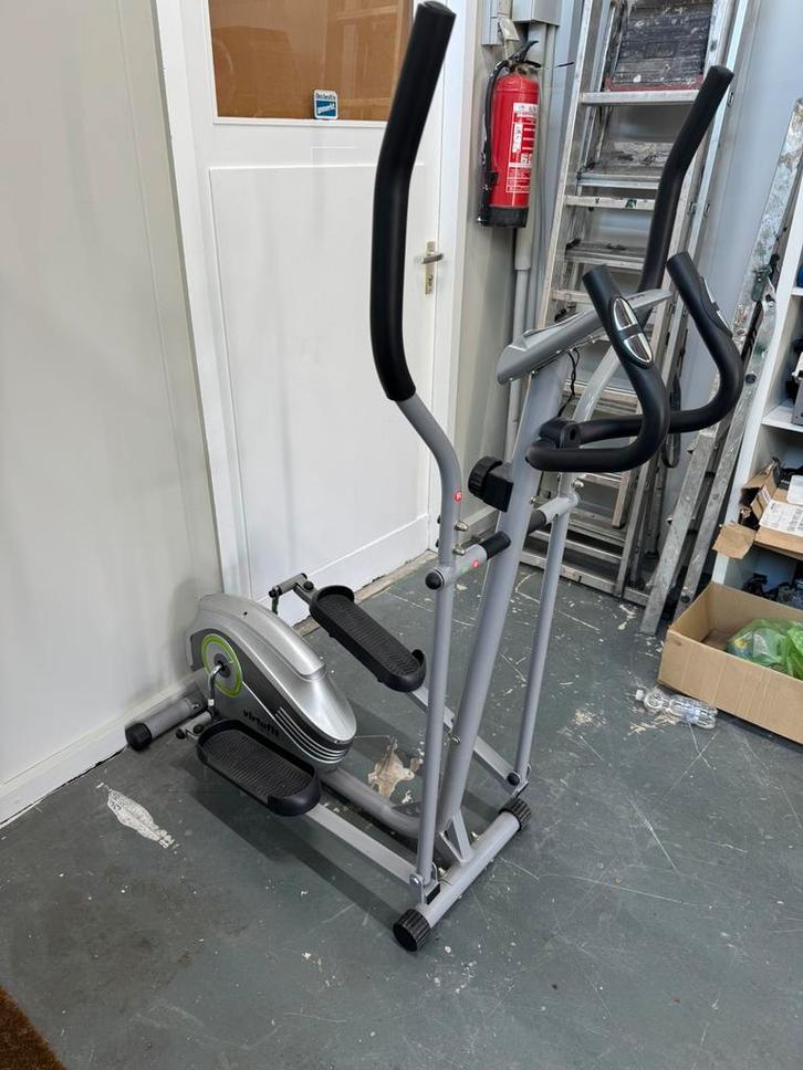 cross trainer . 2 x gebruikt . echt nieuw, Sport en Fitness, Fitnessmaterialen, Zo goed als nieuw, Overige typen, Ophalen