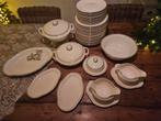 Compleet Porseleinen Servies - 39 Delig - 10 Personen, Antiek en Kunst, Ophalen