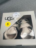 Ugg Bixbee Panda Stuffie maat 5 baby schoenen, Kinderen en Baby's, Babykleding | Schoentjes en Sokjes, Ophalen of Verzenden, Nieuw