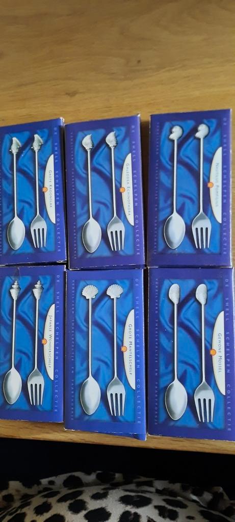 Shell complete schelpen collectie/6 doosjes, Antiek en Kunst, Antiek | Bestek, Ophalen of Verzenden