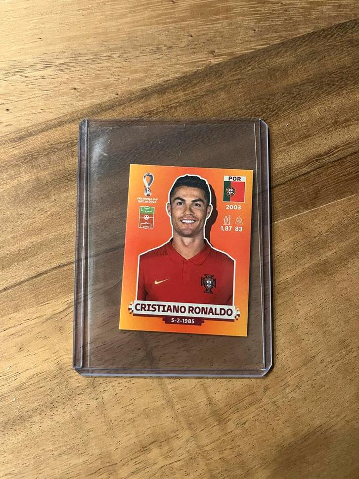 Cristiano Ronaldo Panini Sticker WK 2022, Verzamelen, Sportartikelen en Voetbal, Zo goed als nieuw, Spelerskaart, Overige sporten