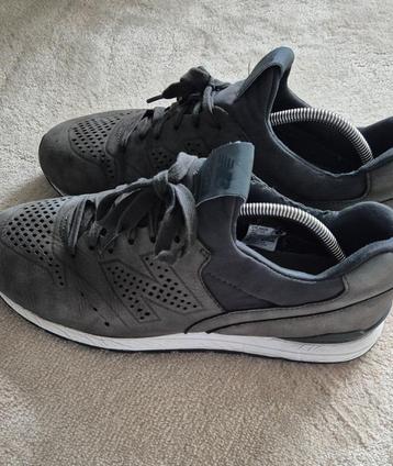 Groene suede New Balance mt 45 beschikbaar voor biedingen