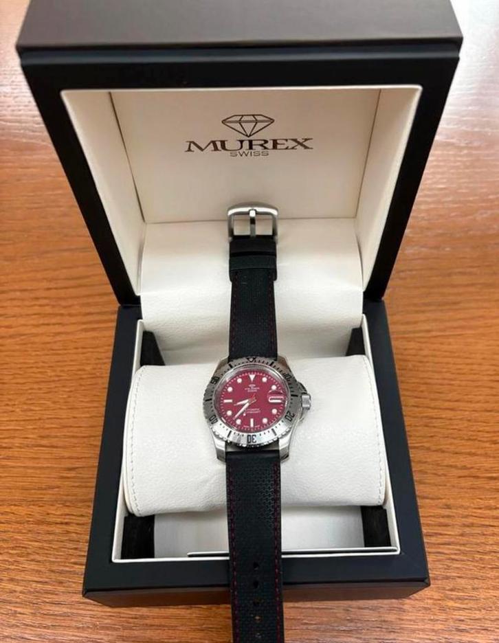 Horloge, Sieraden, Tassen en Uiterlijk, Horloges | Dames, Nieuw, Polshorloge, Overige merken, Staal, Overige materialen, Ophalen of Verzenden