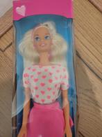 Barbie Pretty Hearts 1995 vintage in box new nieuw, Kinderen en Baby's, Speelgoed | Poppen, Ophalen of Verzenden, Zo goed als nieuw