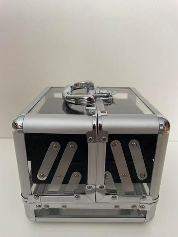 Transparante juwelenbox / beautycase met Velours Bekleding beschikbaar voor biedingen