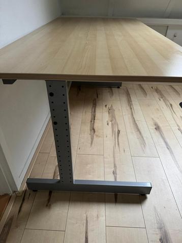 Bureau Jerker
