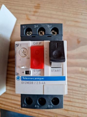 Telemecanique motor circuit breker GV2ME08 beschikbaar voor biedingen