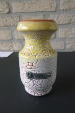 snoezig vintage vaasje met geel kleuraccent, Gebruikt, Overige kleuren, Aardewerk of Porselein, Ophalen of Verzenden