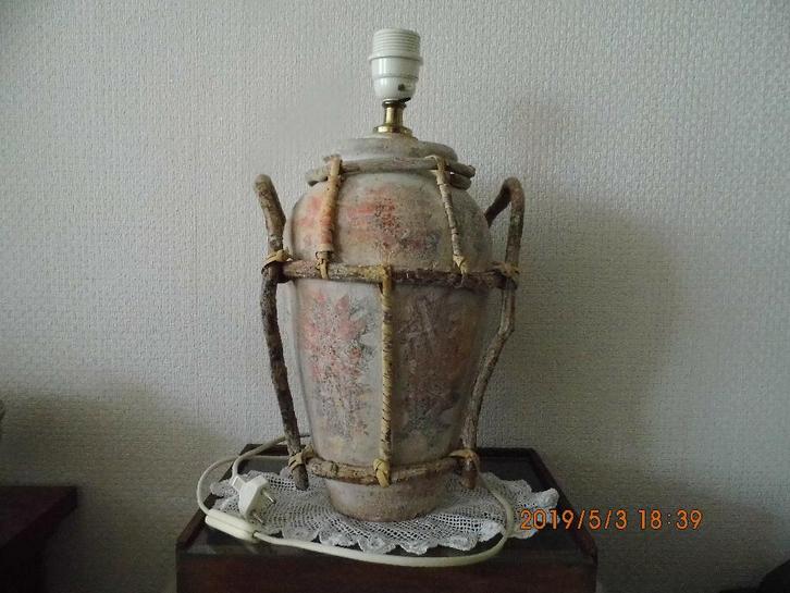 ZEER EXCLUSIEVE EN ROBUUSTE SCHEMERLAMPVOET iets aparts !, Huis en Inrichting, Lampen | Tafellampen, Zo goed als nieuw, 75 cm of meer