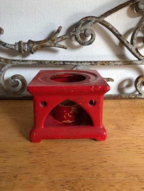 Oud rood stenen speelgoed theelichtje, Antiek en Kunst, Antiek | Speelgoed, Ophalen of Verzenden