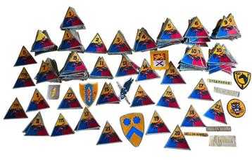 US WWII Armored, Tank Destroyer & Cavalry Division Patches beschikbaar voor biedingen