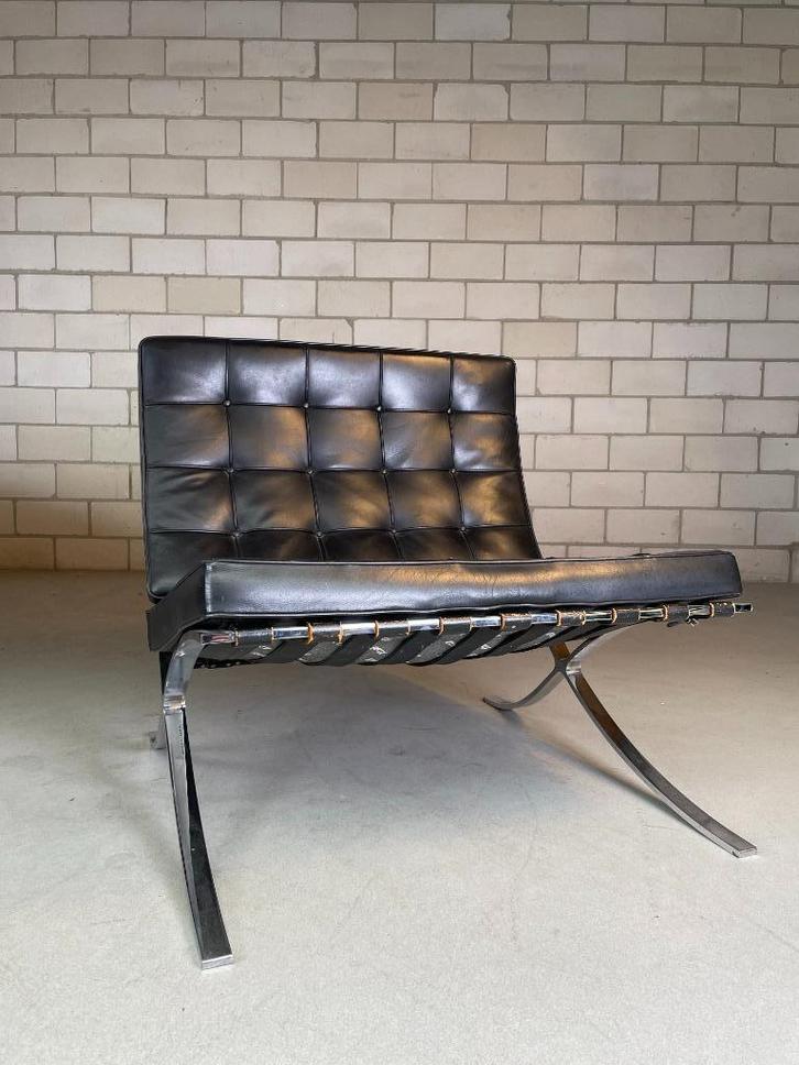 Knoll Barcelona stoel, Huis en Inrichting, Fauteuils, Gebruikt, Leer, 75 tot 100 cm, 75 tot 100 cm, Ophalen