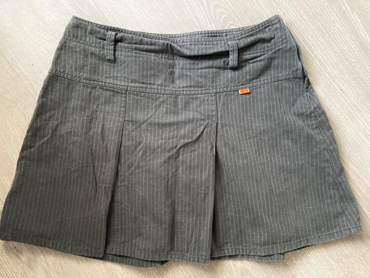 SISSY BOY leuk grijs krijtstreep rokje , maat M 38 40, Kleding | Dames, Rokken, Gedragen, Maat 38/40 (M), Grijs, Boven de knie