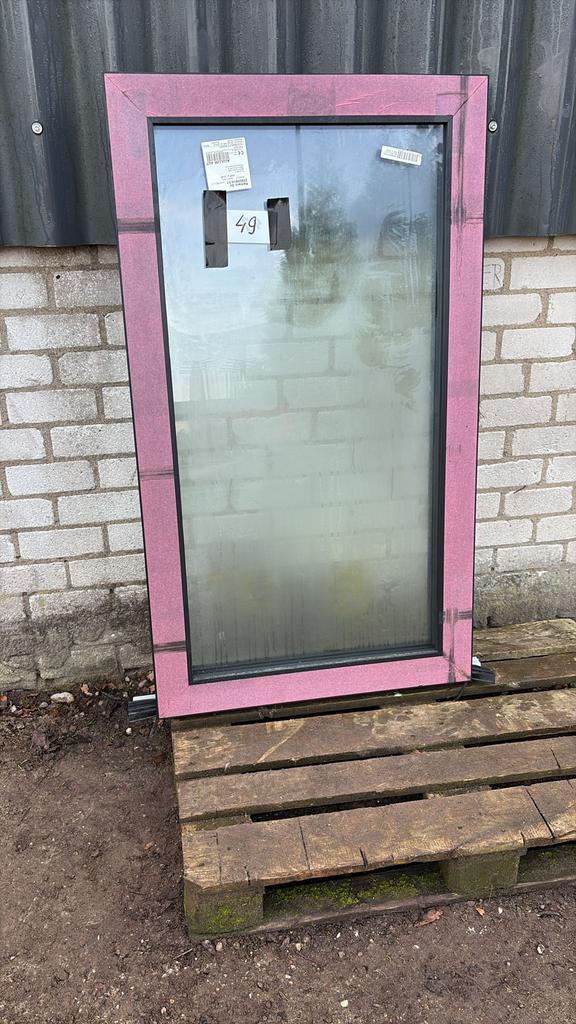 (49) 2x nieuw zwart alu raamkozijn draai kiep incl glas, Doe-het-zelf en Verbouw, Kozijnen en Schuifpuien, Nieuw, Raamkozijn, Aluminium
