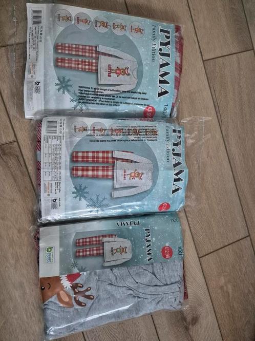Kerst familie pyamas, Diversen, Kerst, Zo goed als nieuw, Ophalen of Verzenden