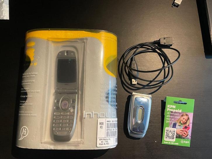 2x nec n22i flipphone + accessoires, Telecommunicatie, Mobiele telefoons | Overige merken, Zo goed als nieuw, Zonder abonnement