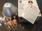 Wilton wonder mold pan set met twee barbies, Ophalen, Gebruikt, Taarten of Cupcakes, Bakvorm