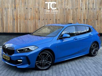 BMW 1-serie 118i M-sport Automaat | Panoramadak | Alcantara  beschikbaar voor biedingen