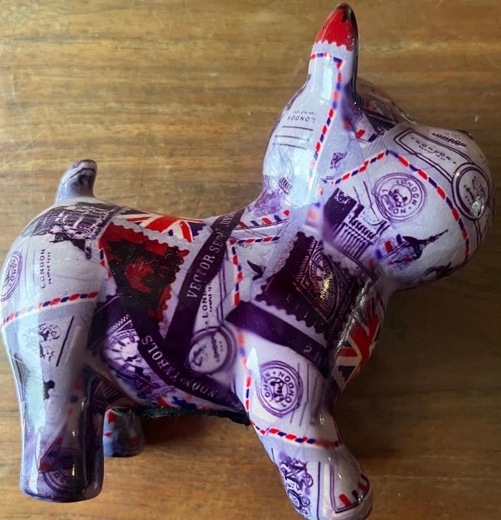 Mooie spaarpot Hondje Londen, Verzamelen, Spaarpotten, Gebruikt, Dier, Steen, Aardewerk of Keramiek, Ophalen of Verzenden