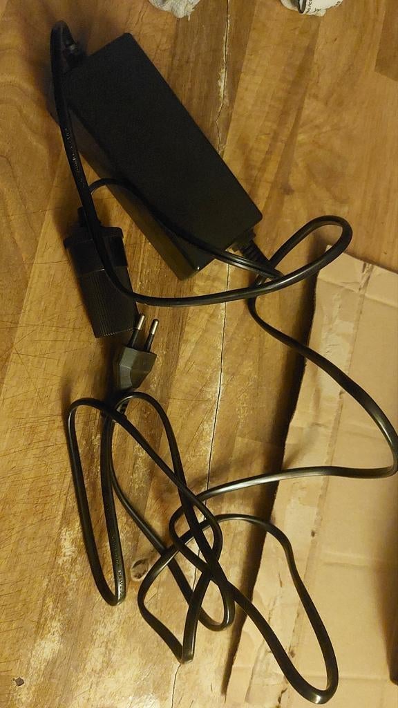 Power adapter - nieuw in doos, Ophalen of Verzenden, Nieuw, Tristar