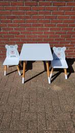 Kindertafel met 2 stoeltjes van Livarno (max 35 kg), Kinderen en Baby's, Kinderkamer | Tafels en Stoelen, Ophalen, Gebruikt, Tafel(s) en Stoel(en)