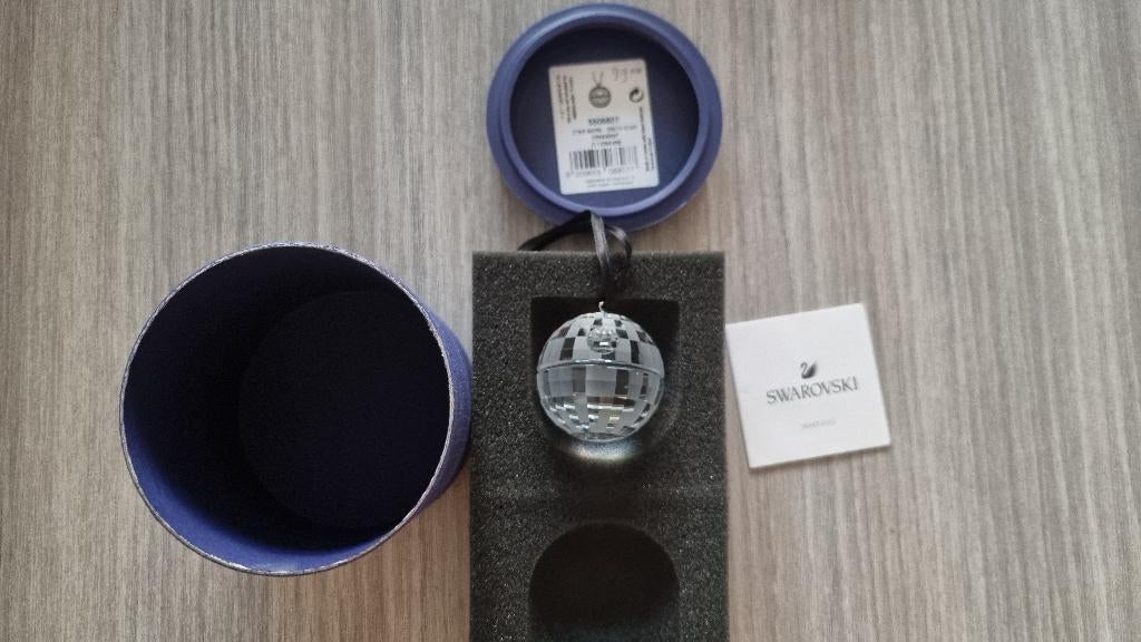 Swarovski Disney Star Wars Death Star! NIEUW!, Verzamelen, Swarovski, Ophalen of Verzenden, Nieuw, Figuurtje