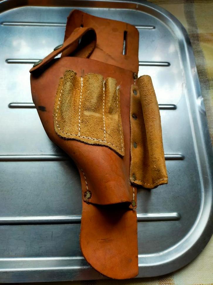 VINTAGE GEREEDSCHAP HOUDER RETRO ECHT LEER LEREN OUD TUIN, Antiek en Kunst, Antiek | Gereedschap en Instrumenten, Ophalen of Verzenden