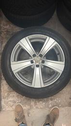 Lexus RX450H winterset winterbanden, Auto-onderdelen, Banden en Velgen, 19 inch, Gebruikt, Banden en Velgen, 235 mm