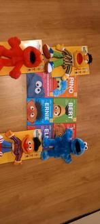 Sesamstraat Bert en Ernie koekiemonster boek en handpop, Boeken, Ophalen of Verzenden, Zo goed als nieuw