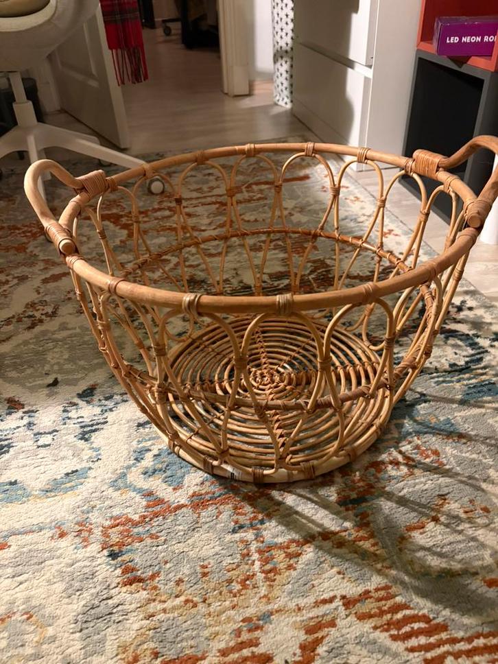 Snidad ikea rotan mand, Huis en Inrichting, Woonaccessoires | Schalen en Manden, Zo goed als nieuw, Rond, Riet, Ophalen