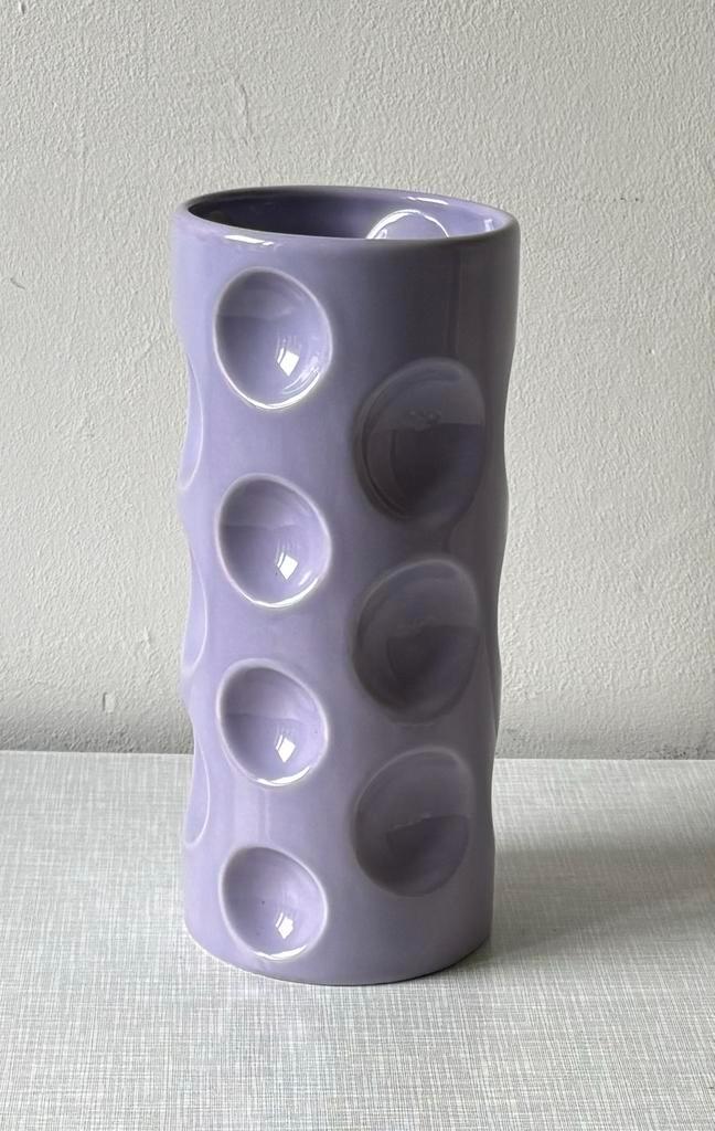 Vintage lila vaas Kingston Pottery Hull made in England, Huis en Inrichting, Woonaccessoires | Vazen, Zo goed als nieuw, Overige kleuren