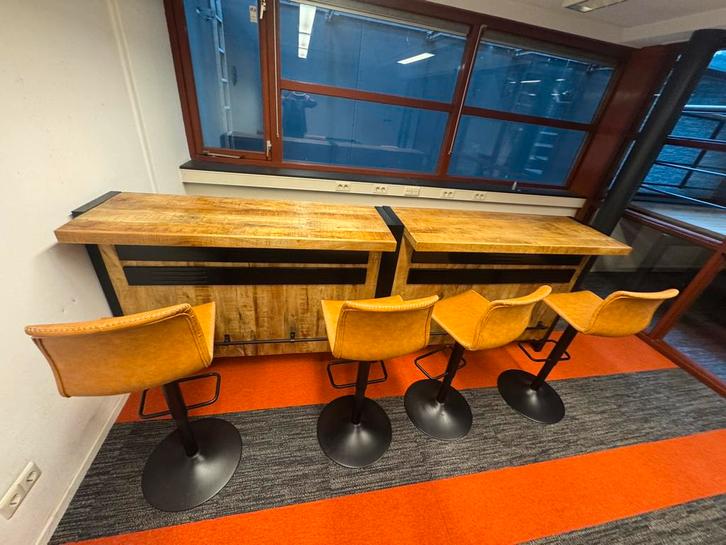 Industriële bartafel – mango hout & staal, Huis en Inrichting, Barren, Zo goed als nieuw, Ophalen of Verzenden