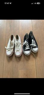 2 sneakers 40-41, Kleding | Dames, Schoenen, Ophalen of Verzenden, Zo goed als nieuw