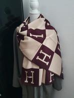 Nieuw warme sjaal, Kleding | Dames, Mutsen, Sjaals en Handschoenen, Ophalen of Verzenden, Nieuw, Maat 46/48 (XL) of groter, Sjaal