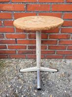 Vintage industriële hout/metalen kruk, Huis en Inrichting, Krukjes, Ophalen, Zo goed als nieuw, Hout