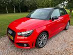 Audi A1 1.2 TFSI 86pk Sportback Admired | 6/2013 | Rood |, Auto's, Voorwielaandrijving, A1, Zwart, 4 cilinders