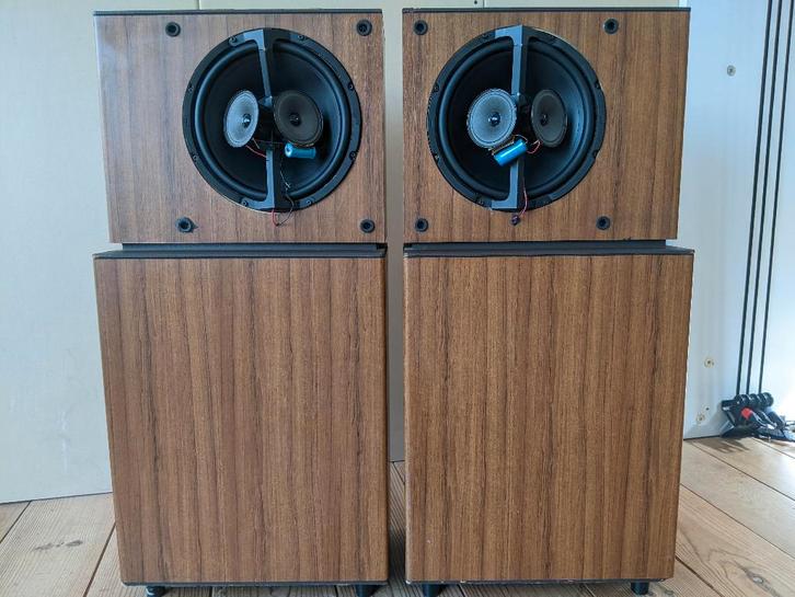 Bose 8.2 'Stereo Everywhere', Audio, Tv en Foto, Luidsprekers, Zo goed als nieuw, Front, Rear of Stereo speakers, 120 watt of meer