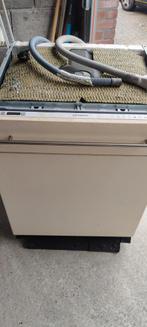 Indesit vaatwasser, Witgoed en Apparatuur, Vaatwasmachines, Ophalen, Gebruikt, Inbouw, Minder dan 85 cm