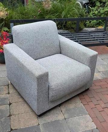 Gratis grijze fauteuil op te halen 