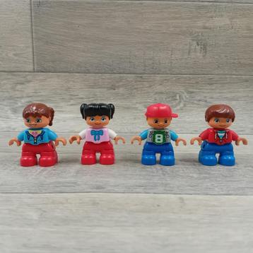 duplo 4 poppetjes kinderen beschikbaar voor biedingen